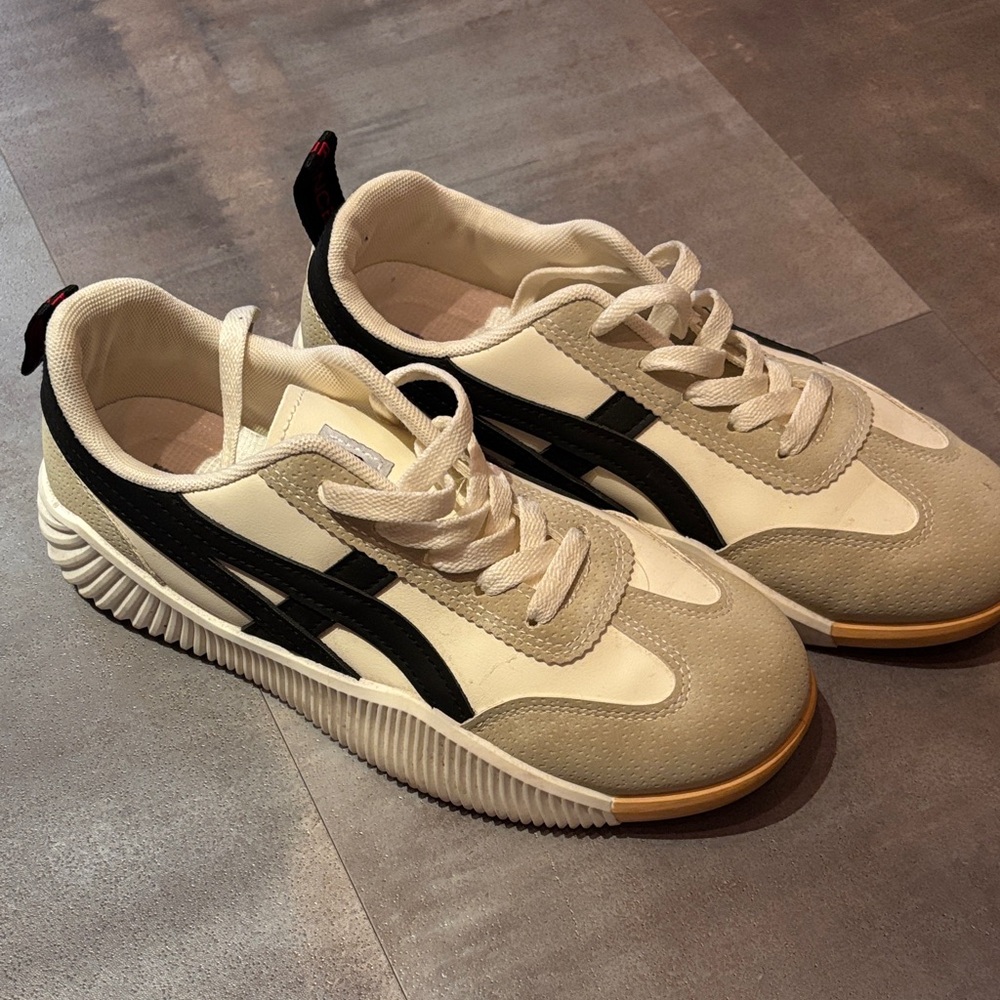 De Florence Women's Athletic Shoes in Black and Cream size EU 41